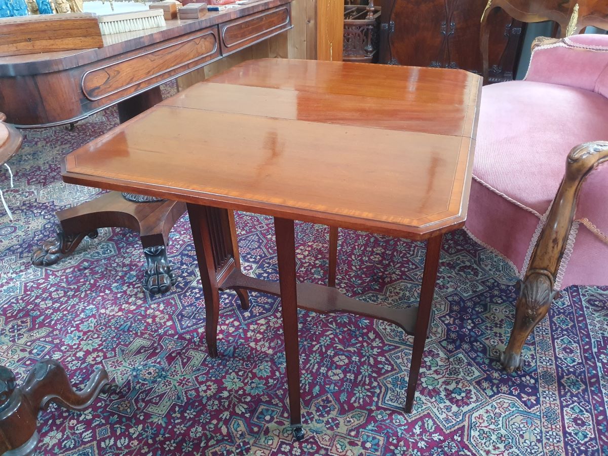 Edwardian Mahogany Sutherland Table